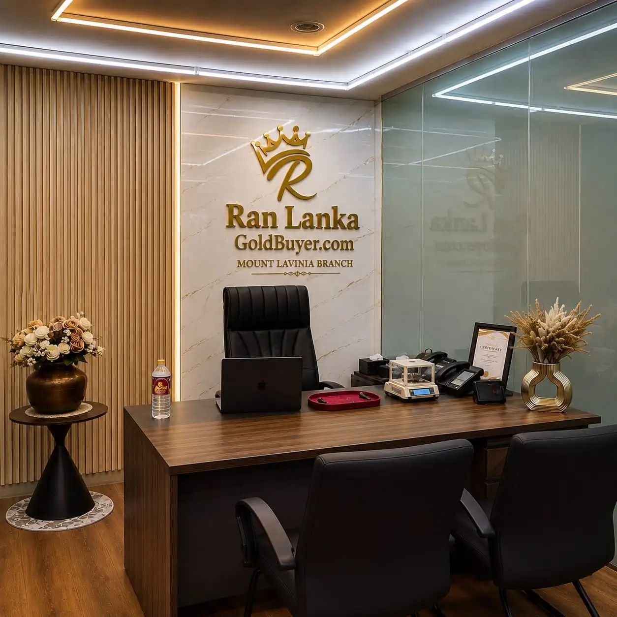 Ran Lanka Gold Buyer Mount Lavinia branch customer area
